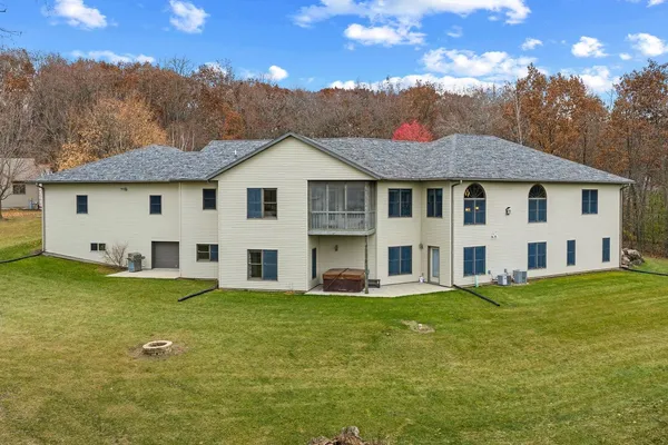 $829,900 | S4362 Fox Hill Circle, Baraboo, WI 53913