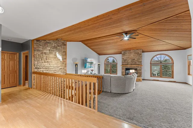 $849,900 | S4362 Fox Hill Circle, Baraboo, WI 53913