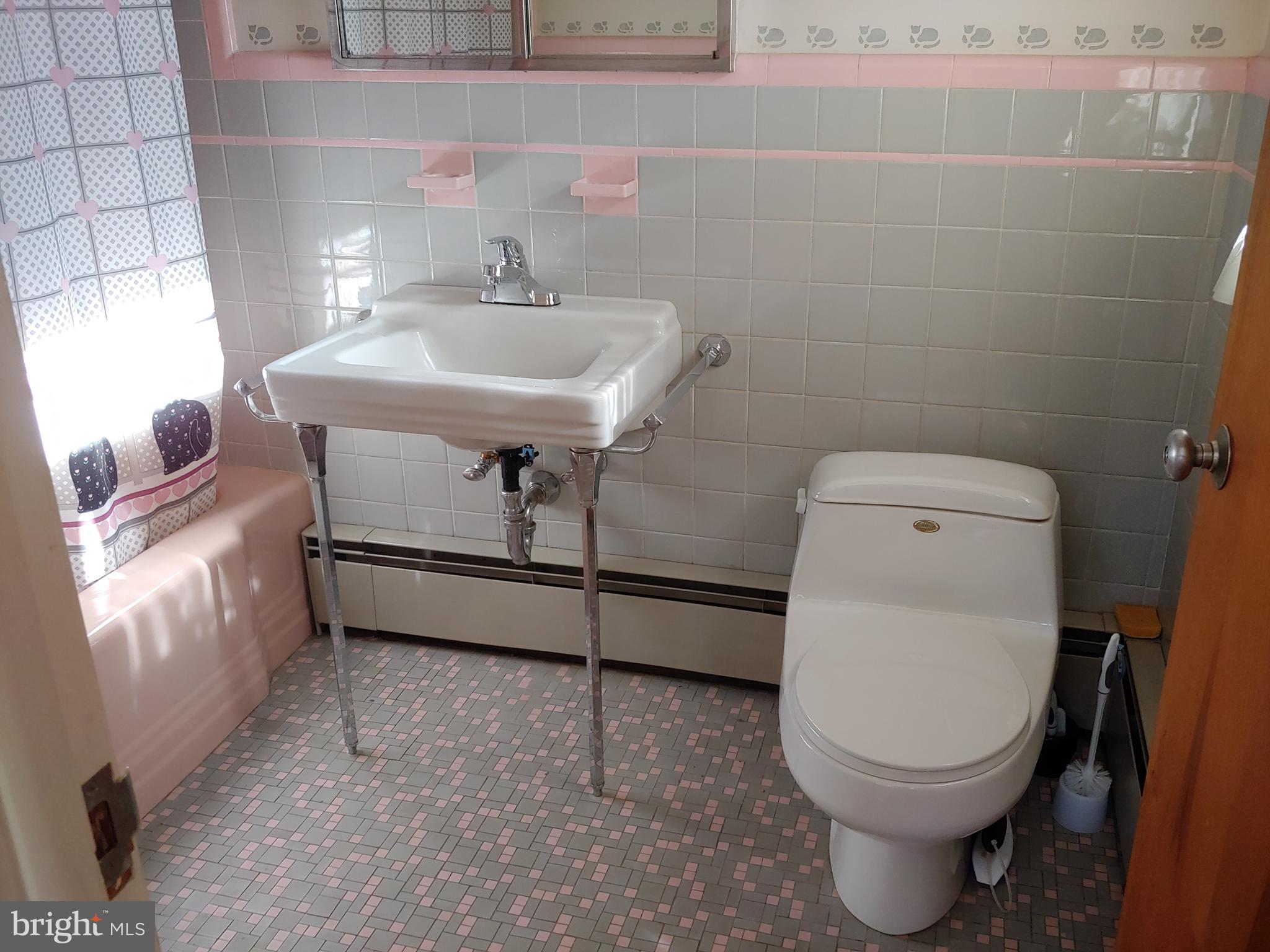 1128 Hagues Mill Road Ambler, PA 19002 - Photo 22 of 25 Bedroom 2 Bath