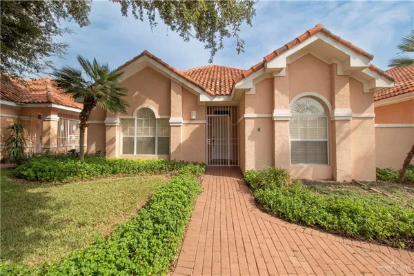 $1,950 | 113 East Yucca Avenue, McAllen, TX 78504