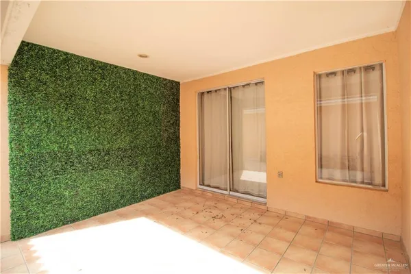 $1,950 | 113 East Yucca Avenue, McAllen, TX 78504