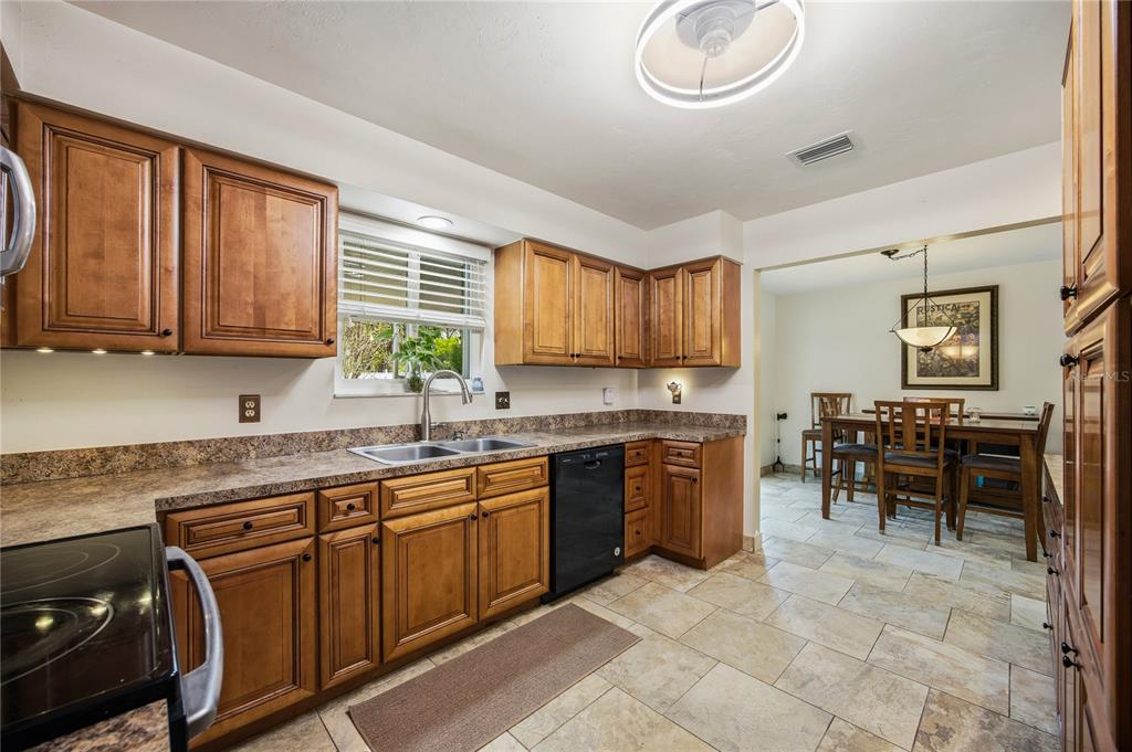 7808 Southwest 99th Lane Gainesville, FL 32608 - Photo 18 of 54