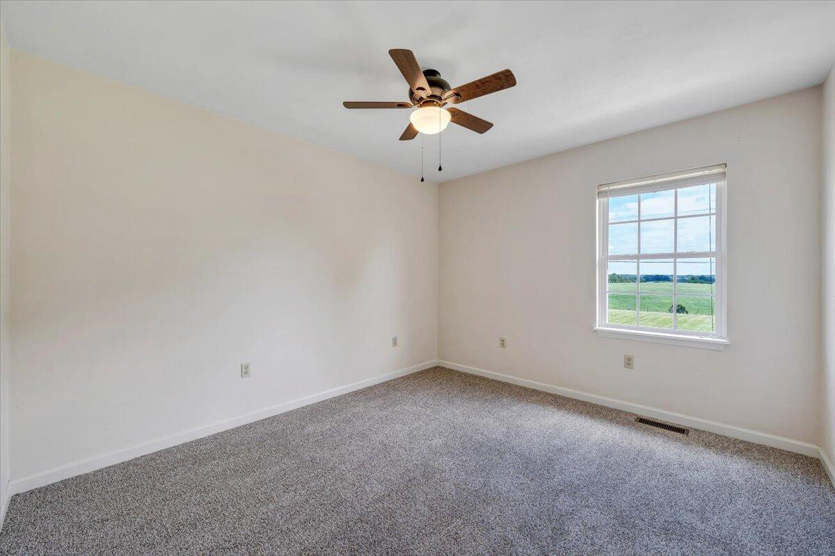 2265 Meadors Spur Road Moneta, VA 24121 - Photo 23 of 99 23-MIB05216