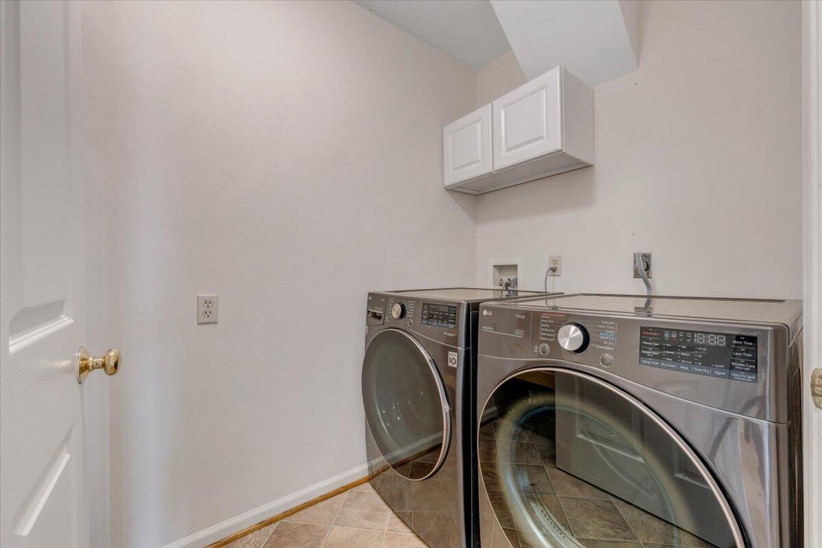 2265 Meadors Spur Road Moneta, VA 24121 - Photo 33 of 99 33-MIB05246