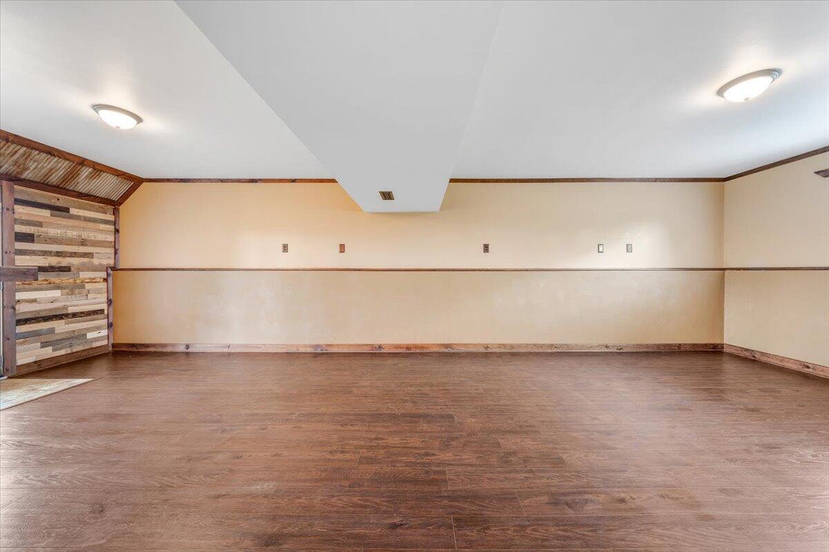 2265 Meadors Spur Road Moneta, VA 24121 - Photo 35 of 99 35-MIB05252