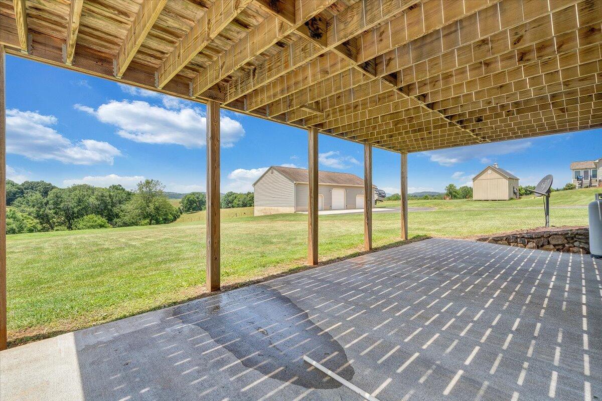 2265 Meadors Spur Road Moneta, VA 24121 - Photo 47 of 99 47-MIB05147