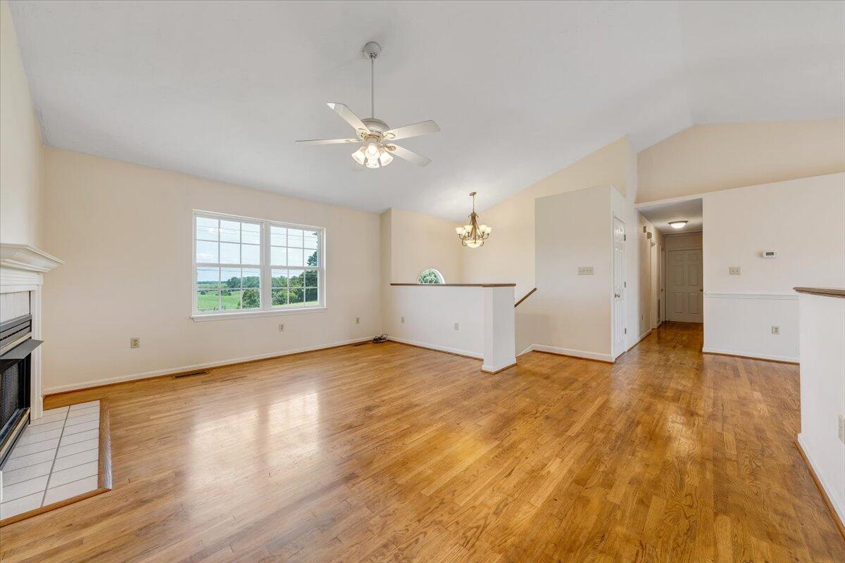 2265 Meadors Spur Road Moneta, VA 24121 - Photo 5 of 99 05-MIB05159