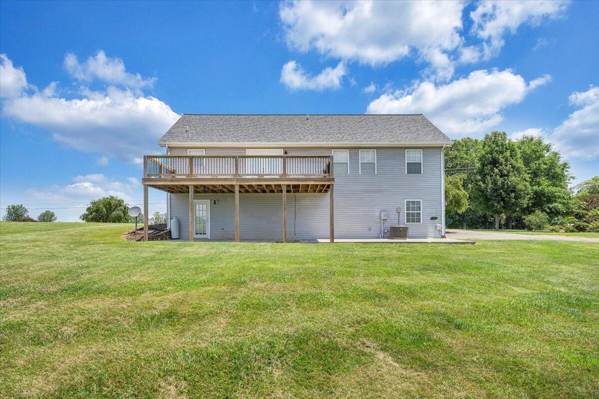 2265 Meadors Spur Road Moneta, VA 24121 - Photo 52 of 99 52-MIB05114