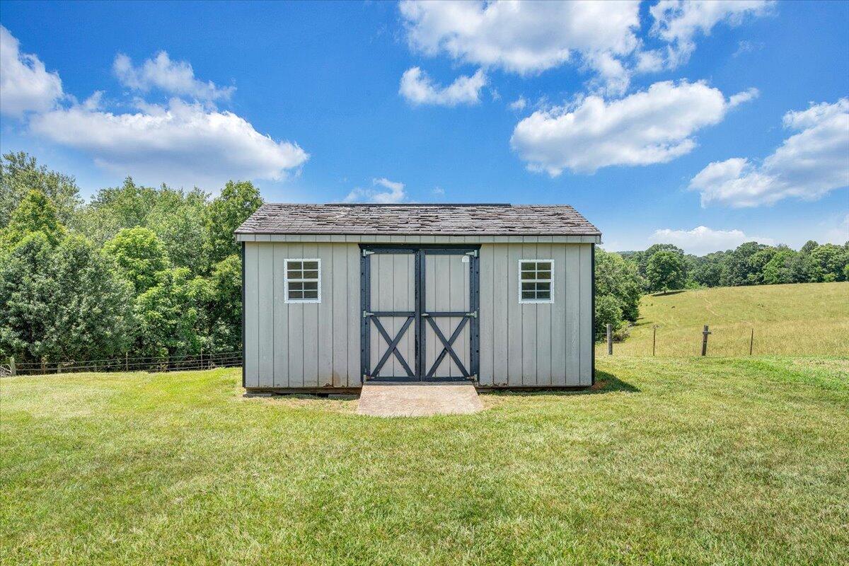 2265 Meadors Spur Road Moneta, VA 24121 - Photo 57 of 99 57-MIB05132