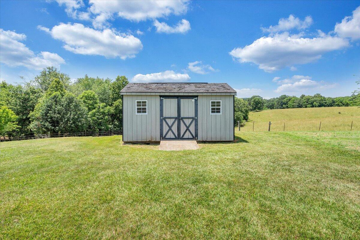 2265 Meadors Spur Road Moneta, VA 24121 - Photo 58 of 99 58-MIB05135