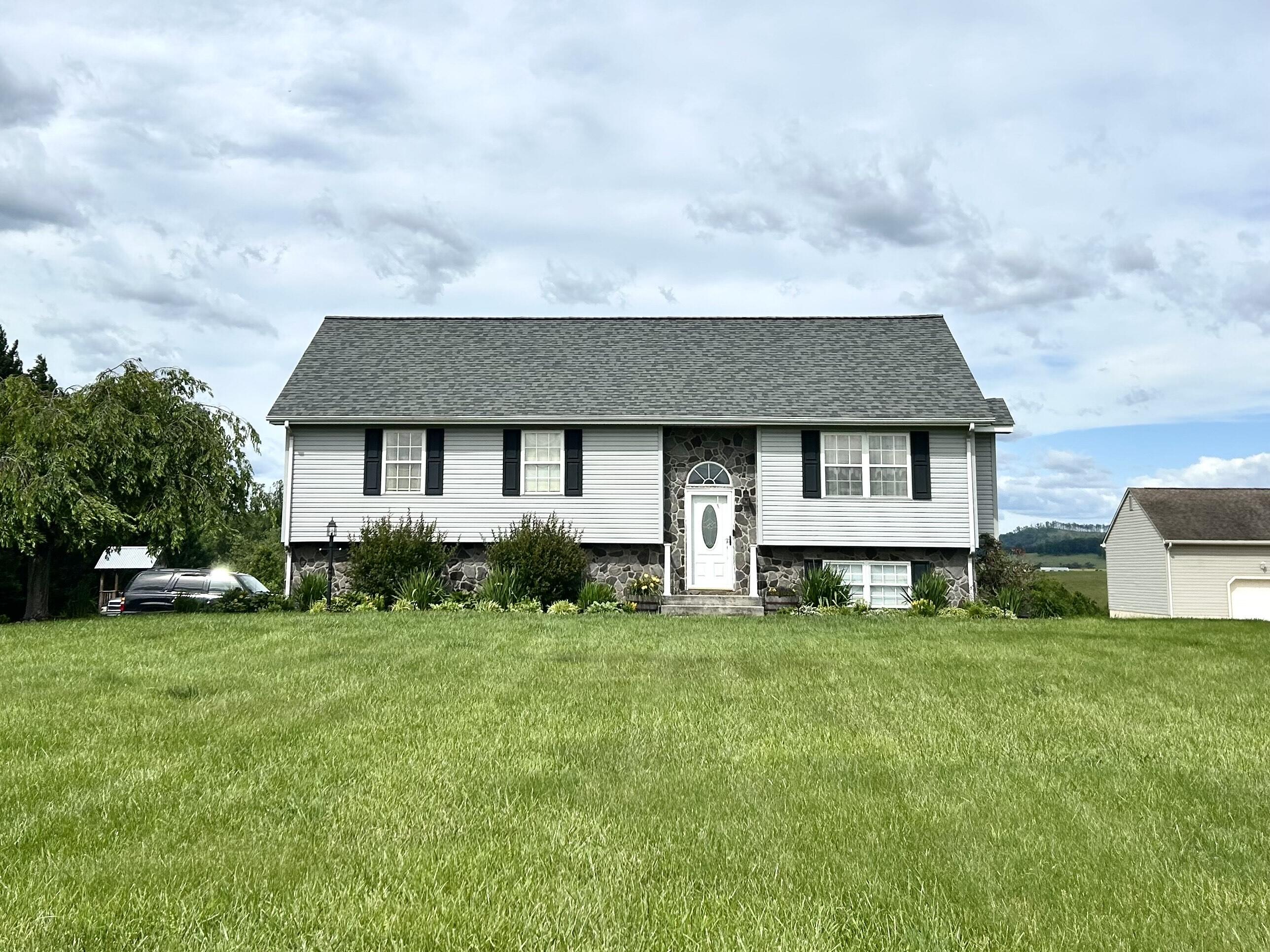 2265 Meadors Spur Road Moneta, VA 24121 - Photo 60 of 99 Front