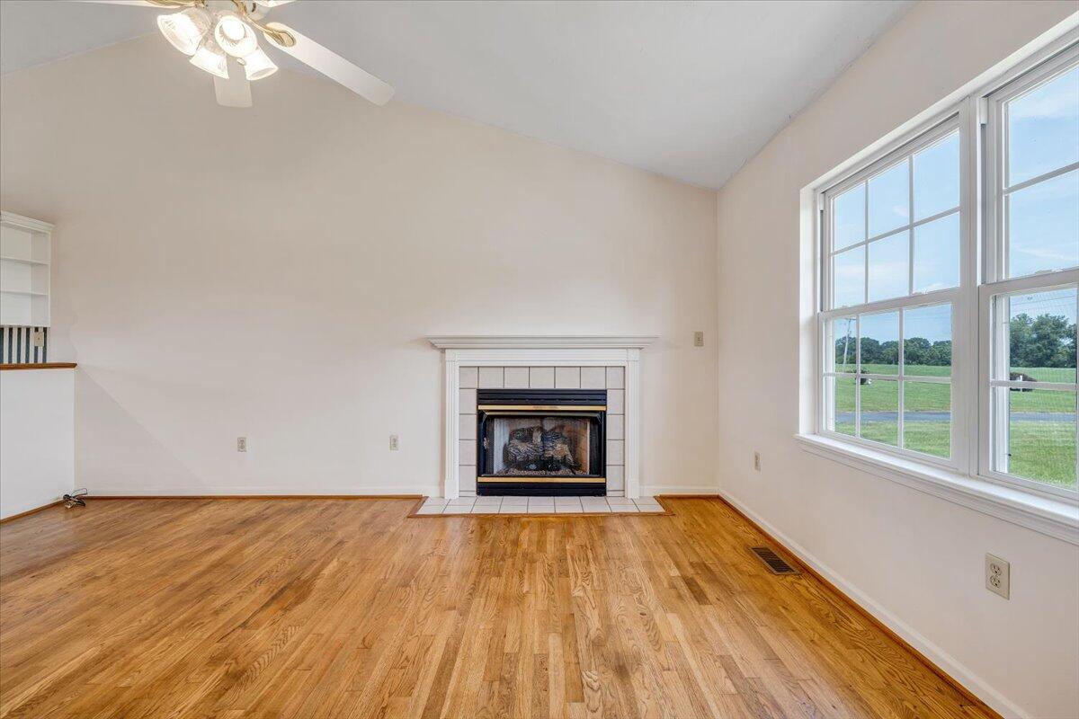 2265 Meadors Spur Road Moneta, VA 24121 - Photo 6 of 99 06-MIB05162