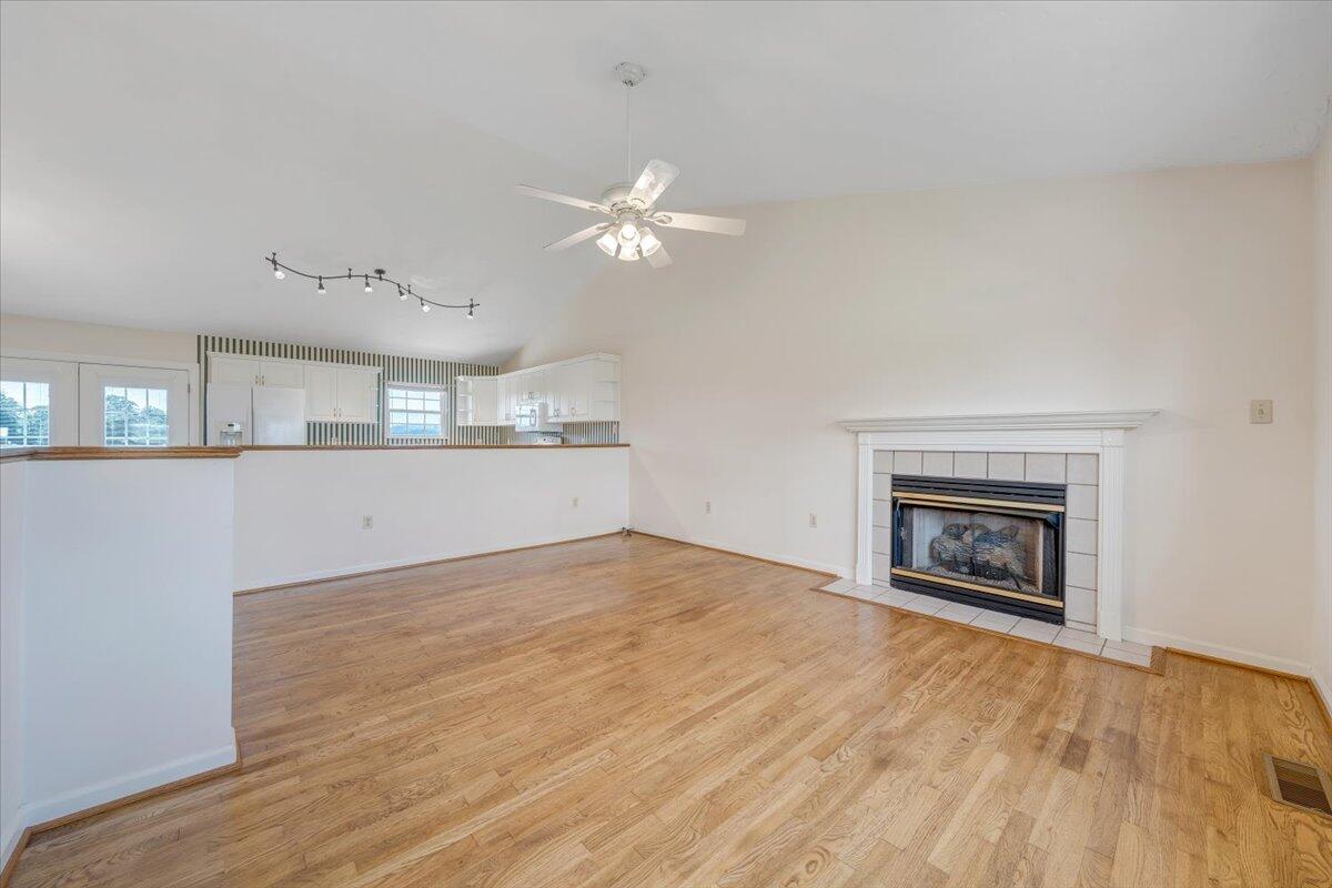 2265 Meadors Spur Road Moneta, VA 24121 - Photo 7 of 99 07-MIB05165