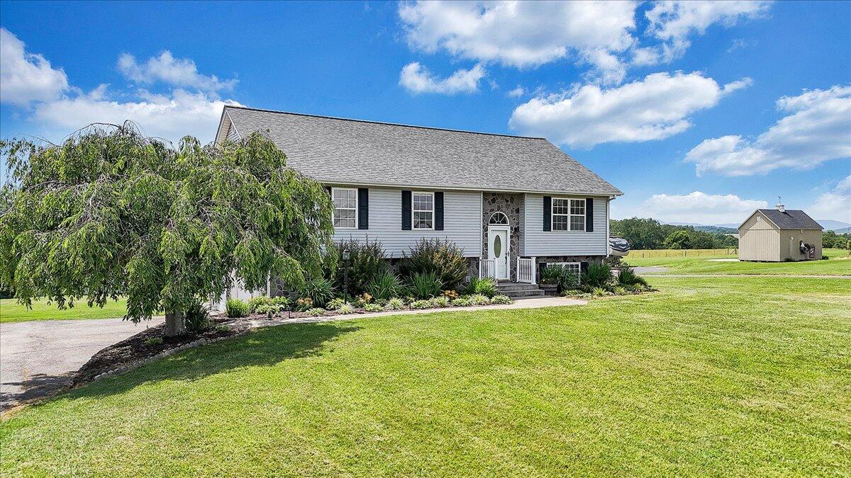 2265 Meadors Spur Road Moneta, VA 24121 - Photo 79 of 99 77-DJI_20250610143706_0017_D