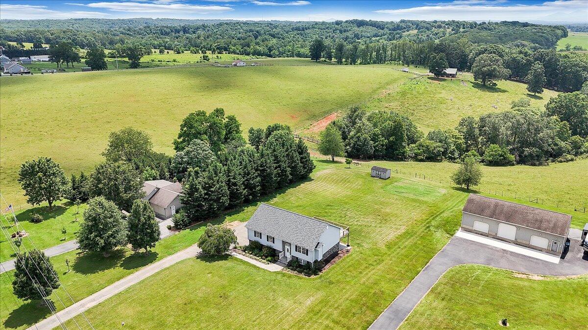 2265 Meadors Spur Road Moneta, VA 24121 - Photo 90 of 99 87-DJI_20250610144041_0027_D