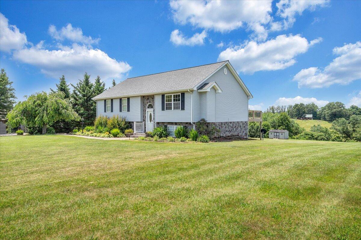 2265 Meadors Spur Road Moneta, VA 24121 - Photo 92 of 99 89-MIB05081