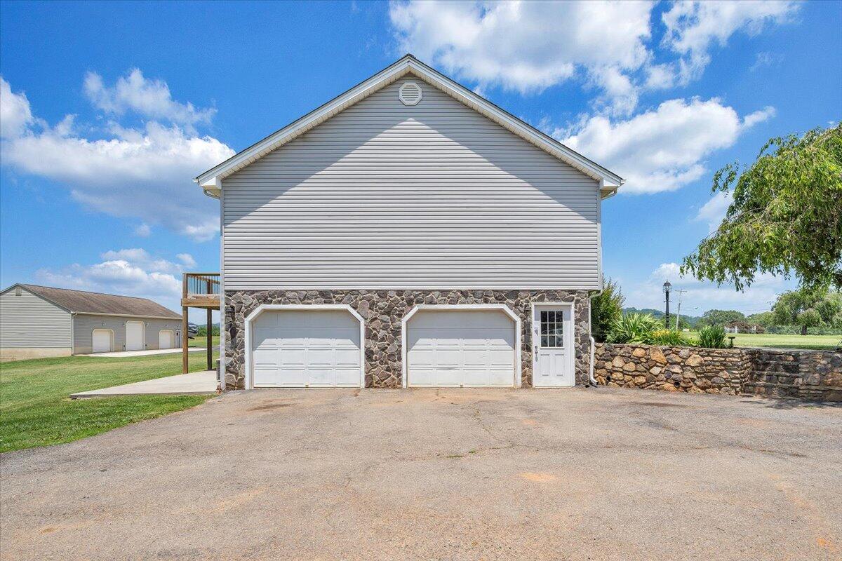 2265 Meadors Spur Road Moneta, VA 24121 - Photo 99 of 99 96-MIB05102