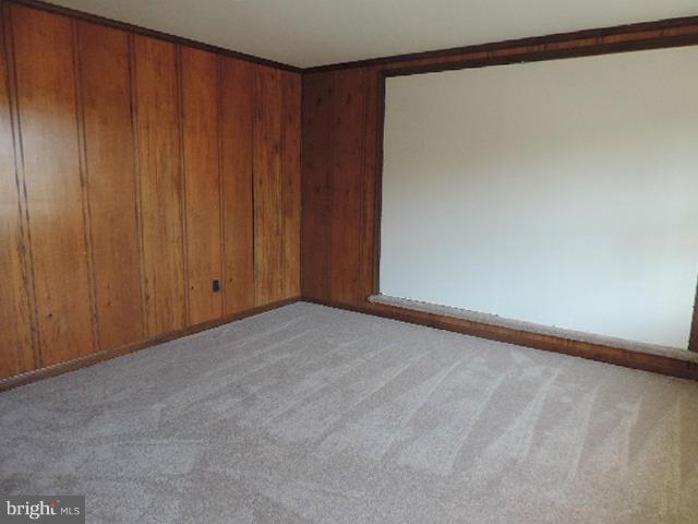 8654 Legion Road Denton, MD 21629 - Photo 2 of 11 Living Room