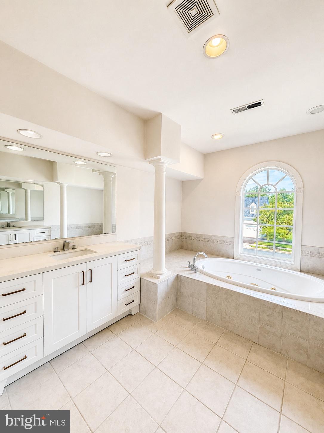 9517 Cross Road Perry Hall, MD 21128 - Photo 7 of 12 Gallery Image 7