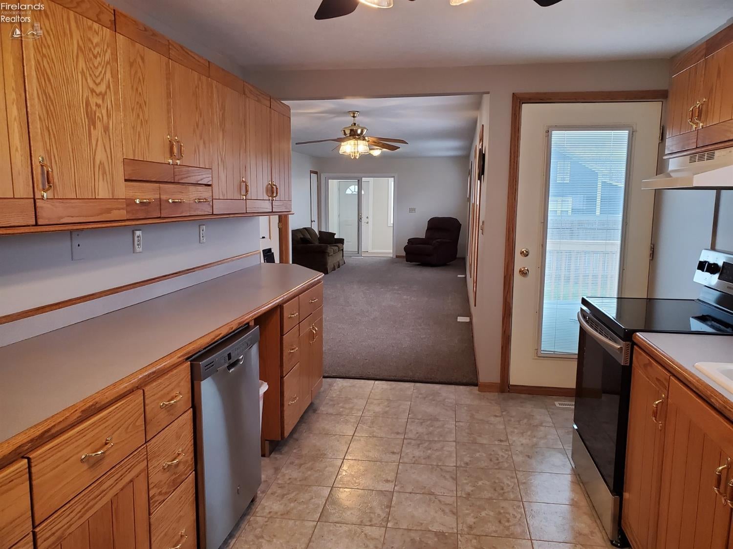 4912 Venice Road Sandusky, OH 44870 - Photo 4 of 28 Gallery Image 4