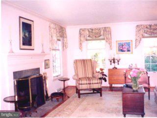 164 Grubb Road Malvern, PA 19355 - Photo 2 of 6