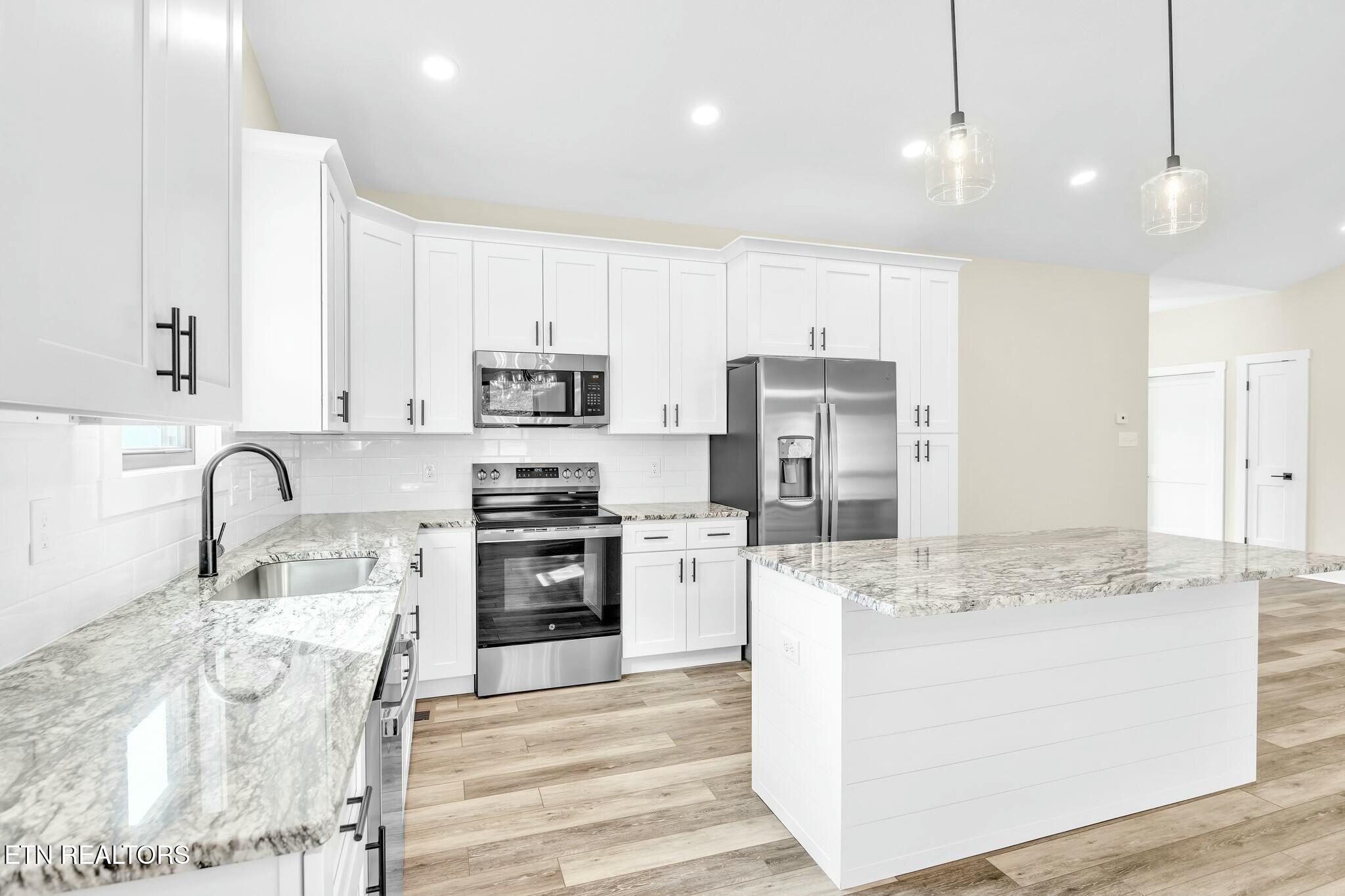 770 Hillvale Road Andersonville, TN 37705 - Photo 14 of 32 tempImage7lbZoX