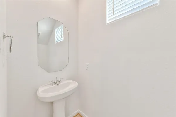 $2,800 | 4211 Sternside Lane, Houston, TX 77053