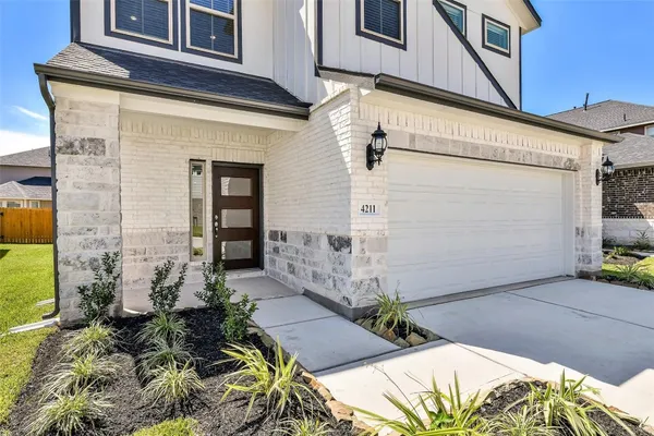 $2,800 | 4211 Sternside Lane, Houston, TX 77053