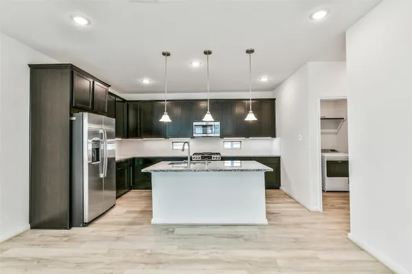 $2,800 | 4211 Sternside Lane, Houston, TX 77053