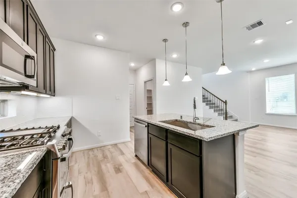 $2,800 | 4211 Sternside Lane, Houston, TX 77053