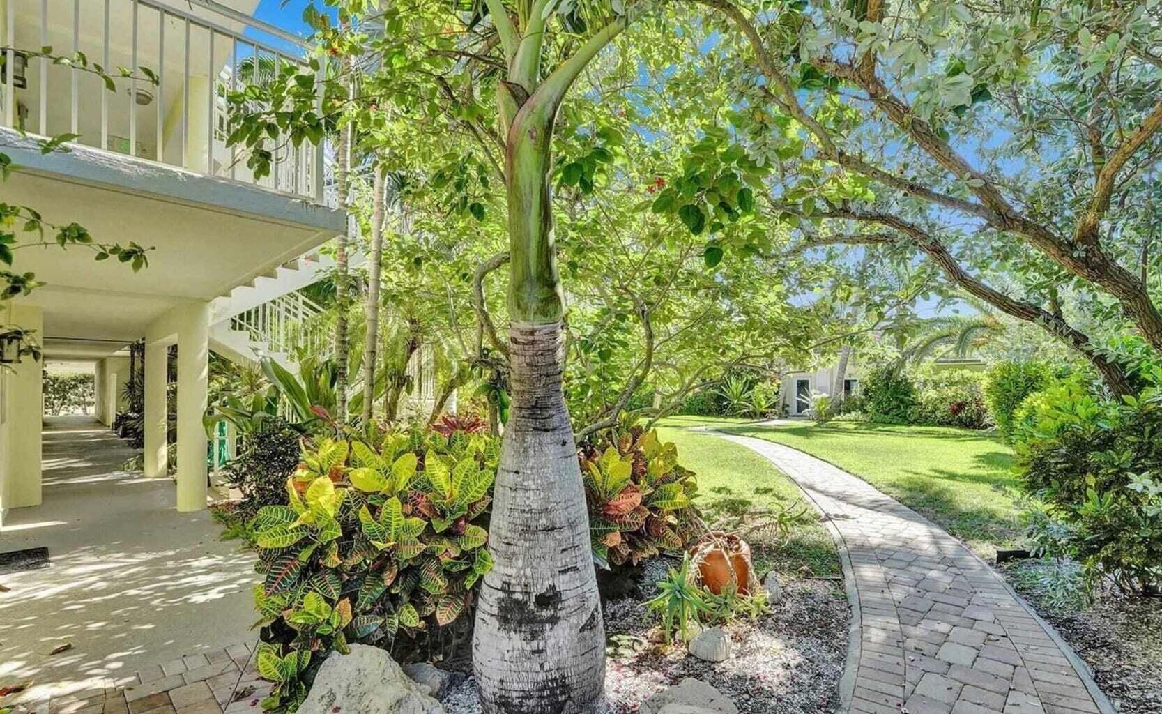 6520 North Ocean Boulevard, Unit 33 Ocean Ridge, FL 33435 - Photo 13 of 18 m