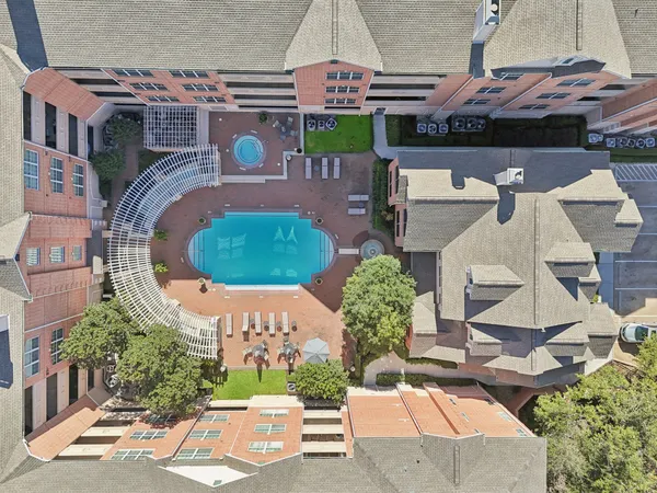 $289,900 | 2111 Welch Street, Unit A318, Houston, TX 77019