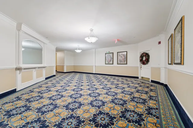 $305,000 | 2111 Welch Street, Unit A318, Houston, TX 77019