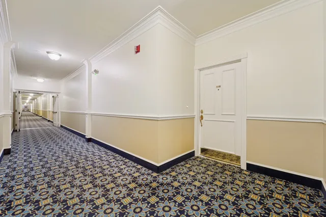 $305,000 | 2111 Welch Street, Unit A318, Houston, TX 77019