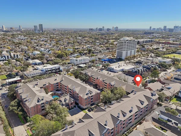 $289,900 | 2111 Welch Street, Unit A318, Houston, TX 77019