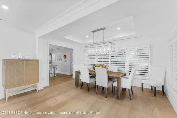 $8,590,000 | 300 South Ocean Boulevard, Unit 2D, Palm Beach, FL 33480