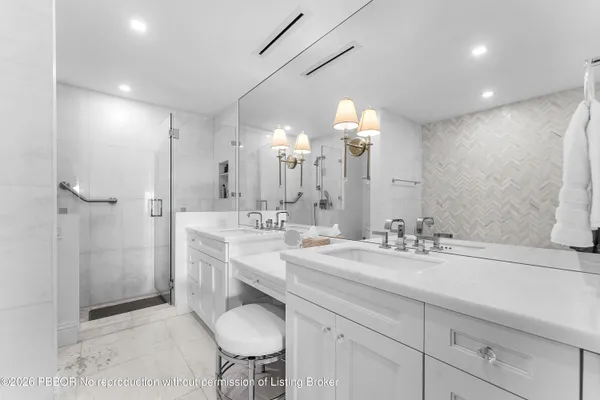 $8,590,000 | 300 South Ocean Boulevard, Unit 2D, Palm Beach, FL 33480