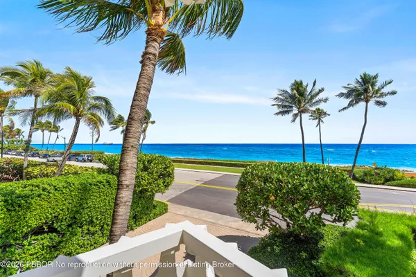 $8,590,000 | 300 South Ocean Boulevard, Unit 2D, Palm Beach, FL 33480
