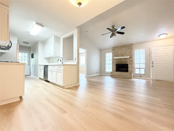 $1,600 | 1915 Margalene Way, Unit B, Austin, TX 78728