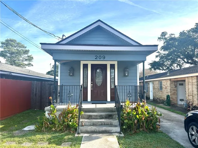 $1,750 | 209 Hwy Drive, Jefferson, LA 70121