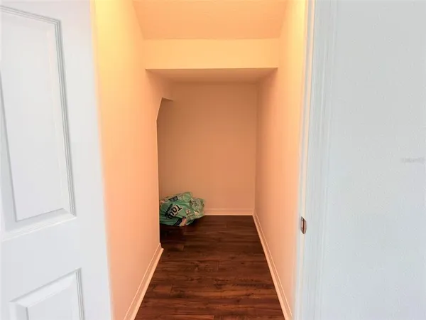 $3,800 | 11131 Sundrift Drive, Tampa, FL 33647
