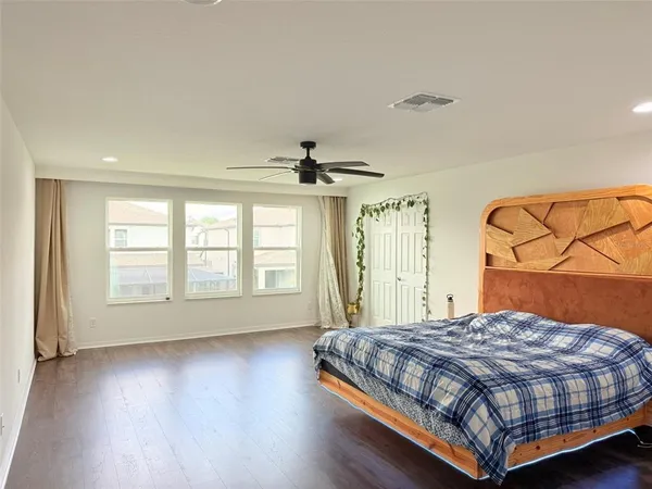 $3,800 | 11131 Sundrift Drive, Tampa, FL 33647