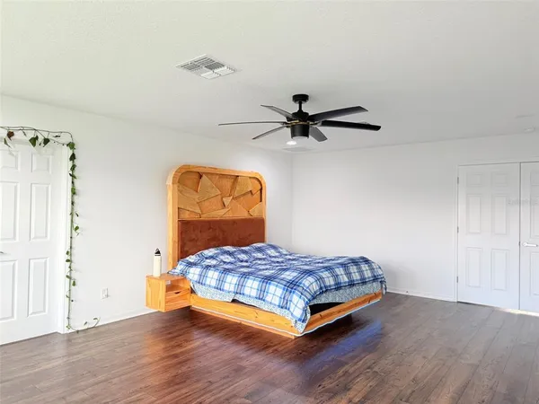 $3,800 | 11131 Sundrift Drive, Tampa, FL 33647