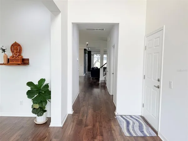 $3,800 | 11131 Sundrift Drive, Tampa, FL 33647