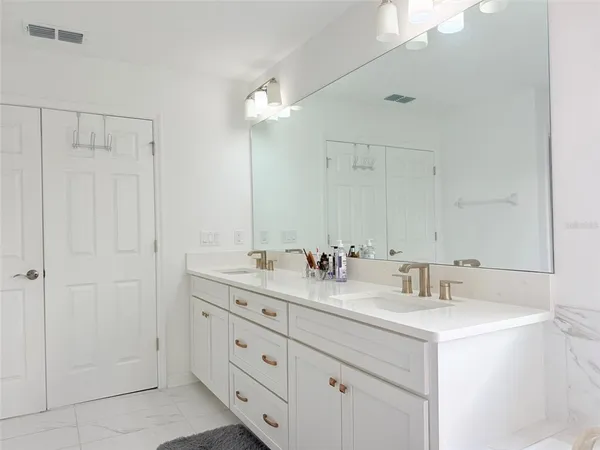 $3,800 | 11131 Sundrift Drive, Tampa, FL 33647