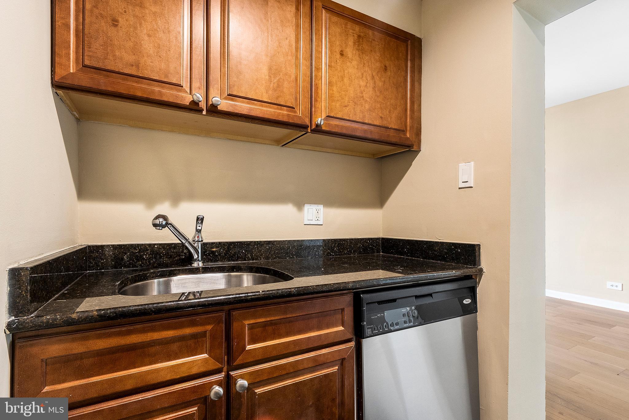 222 West Rittenhouse Square, Unit 704 Philadelphia, PA 19103 - Photo 10 of 30