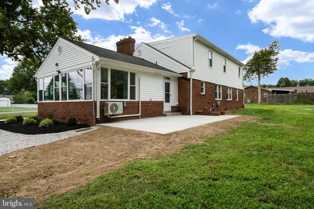 $785,000 | 1102 Burton Street, Woodbridge, VA 22191