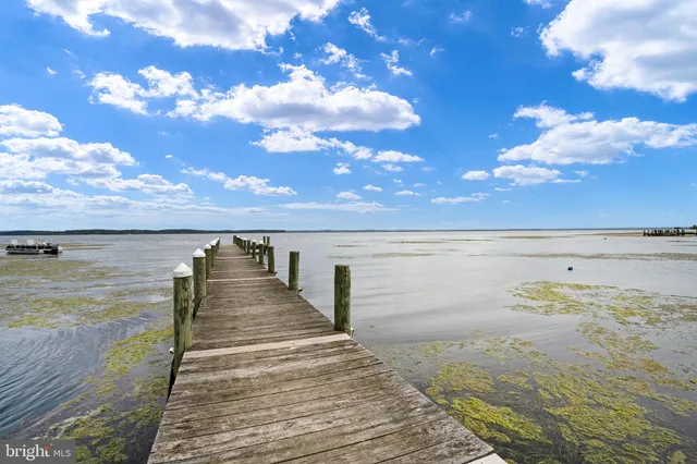 $785,000 | 1102 Burton Street, Woodbridge, VA 22191