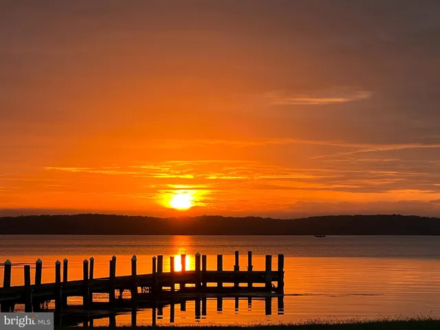 $785,000 | 1102 Burton Street, Woodbridge, VA 22191