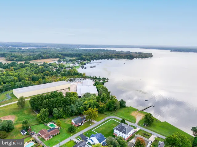 $785,000 | 1102 Burton Street, Woodbridge, VA 22191